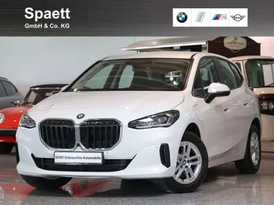 Gebraucht BMW 225 Active Tourer 136 PS (100 kW) 2023 Alpinweiß uni Van / Kleinbus