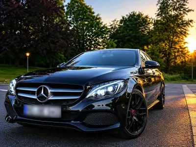 Używany Mercedes C220 170 KM (125 kW) 2018 Czarny Sedan/Limuzyna