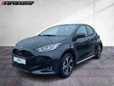 Neu Toyota Yaris 116 PS (85 kW) 2025 Schwarz Kleinwagen
