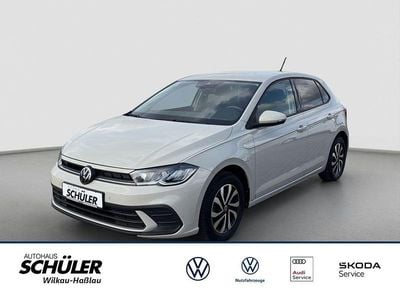 Gebraucht VW Polo Active 80 PS (58 kW) 2023 Ascotgrau Kleinwagen