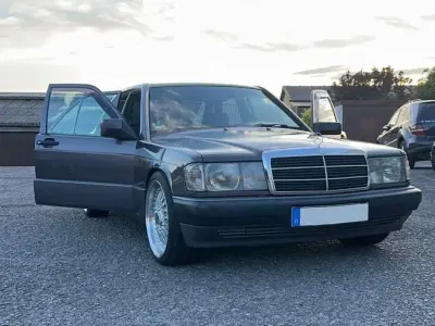 Gebraucht Mercedes 190 122 PS (89 kW) 1991 Limousine