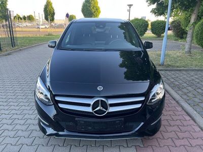 Mercedes B220