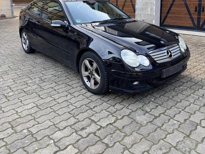 Gebraucht Mercedes C220 150 PS (110 kW) 2008 Schwarz Coupé