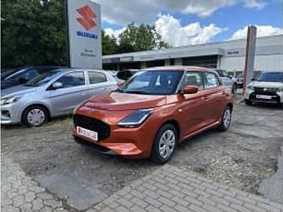 Nuova Suzuki Swift Club 83 CV (61 kW) 2025 Arancione Utilitaria