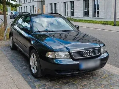 Gebraucht Audi A4 102 PS (75 kW) 1998 Schwarz Kombi