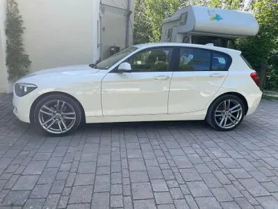 Gebraucht BMW 118 170 PS (125 kW) 2014 Weiß Kleinwagen