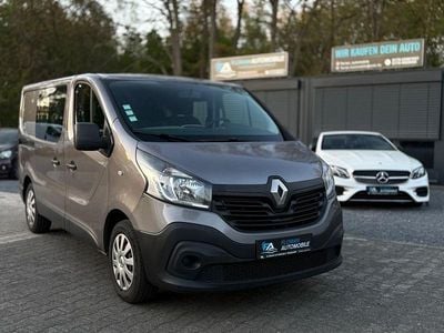 Usado Renault Trafic 121 HP (88 kW) 2017 Cinzento Monovolume