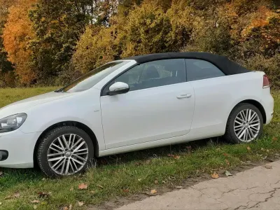 Gebraucht VW Golf VIII 105 PS (77 kW) 2026 Weiß Cabrio