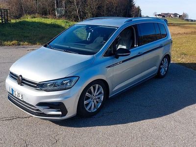 Silber Gebraucht 2017 VW Touran R-line Van / Kleinbus | 16.199 € (Guter Preis)
