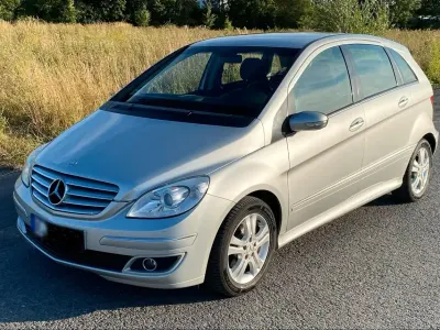 Gebraucht Mercedes B200 136 PS (100 kW) 2006 Silber Van / Kleinbus