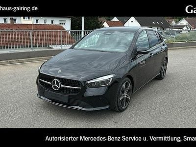 Gebraucht Mercedes B200 Progressive 163 PS (119 kW) 2025 Schwarz Van / Kleinbus