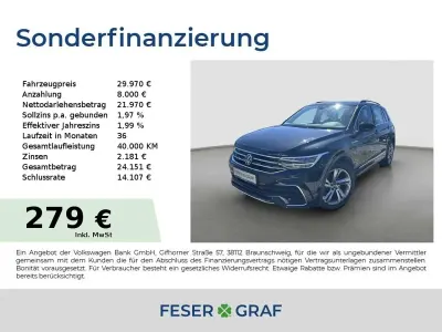 Gebraucht VW Tiguan R-line 150 PS (110 kW) 2023 Deep black perleffekt SUV