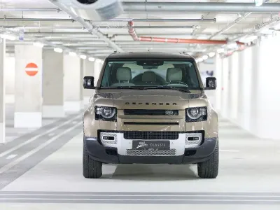 Gebraucht Land Rover Defender First Edition 400 PS (294 kW) 2020 Gold SUV