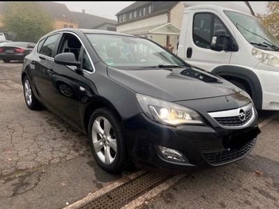 Gebraucht Opel Astra Edition 170 PS (125 kW) 2010 Schwarz Limousine