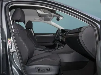 Używany Skoda Superb 150 KM (110 kW) 2024 Szary Sedan/Limuzyna