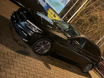 Gebraucht BMW 530 265 PS (194 kW) 2018 Grau Kombi
