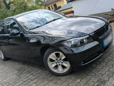 Gebraucht BMW 318 129 PS (94 kW) 2006 Schwarz Limousine