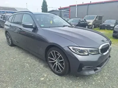 Gebraucht BMW 320 Sport Line 190 PS (139 kW) 2021 Schwarz Kombi