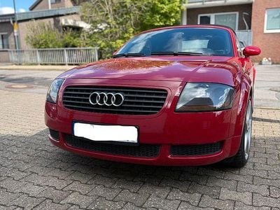 Second-hand Audi TT 150 CP (110 kW) 2002 Roșu Coupe