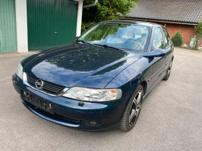 Occasion Opel Vectra Elegance 116 ch (85 kW) 2000 Bleue Berline