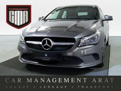 Gebraucht Mercedes CLA200 Shooting Brake Urban 156 PS (114 kW) 2018 Mountaingrau (metallic) Kombi