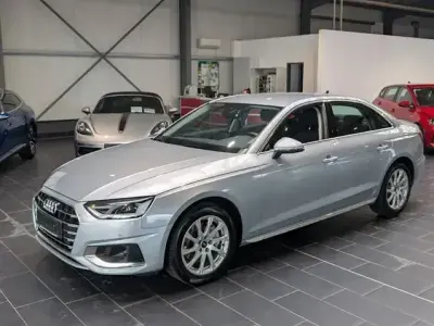 Używany Audi A4 Advanced 204 KM (150 kW) 2023 Srebrny Sedan/Limuzyna