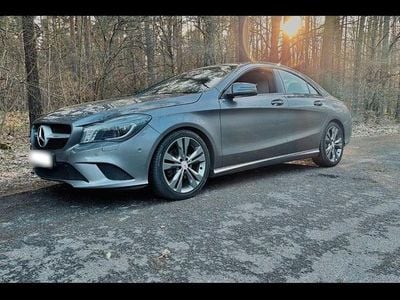 Gebraucht Mercedes CLA200 Urban 156 PS (114 kW) 2013 Grau Coupé