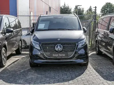 Usata Mercedes V220 Style 163 CV (119 kW) 2024 Grigio Monovolume