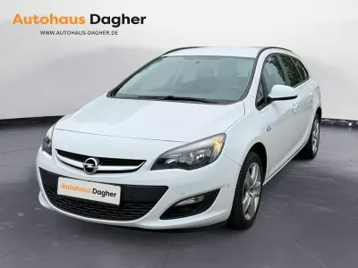 Używany Opel Astra Style 116 KM (85 kW) 2014 Biały Kombi