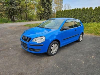 Second-hand VW Polo 54 CP (39 kW) 2005 Albastru Hatchback