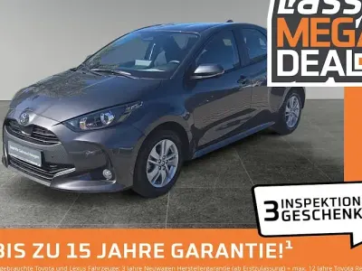 Gebraucht Toyota Yaris Hybrid Comfort 116 PS (85 kW) 2025 Grau Limousine