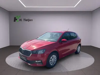 Neu Skoda Fabia Essence 80 PS (58 kW) 2026 Rot Kleinwagen