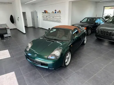 Gebraucht Toyota MR2 140 PS (102 kW) 2001 Grün Cabrio