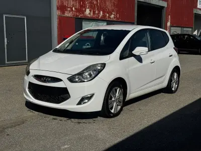 Gebraucht Hyundai ix20 Comfort 90 PS (66 kW) 2011 Weiß Kleinwagen