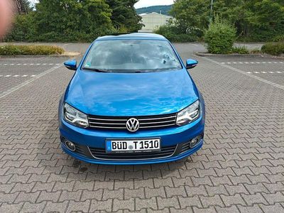 Gebraucht VW Eos Basis 140 PS (102 kW) 2011 Blau Cabrio