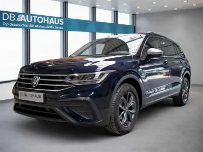 Gebraucht VW Tiguan Allspace Move 150 PS (110 kW) 2023 Blau SUV