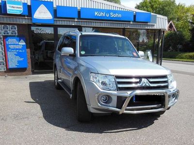 gebraucht Mitsubishi Pajero 3.2 DI-D Automatik Instyle, AHK, Glasschiebedach,