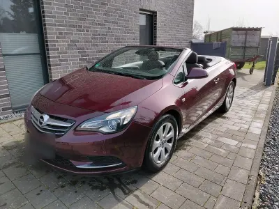 Gebraucht Opel Cascada Edition 140 PS (102 kW) 2014 Rot Cabrio