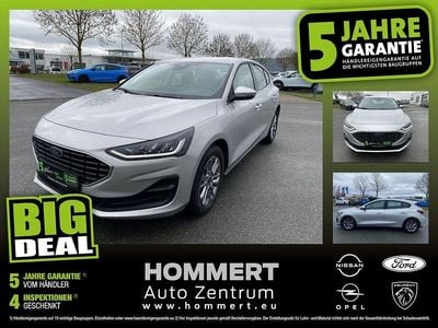 Second-hand Ford Focus Titanium 125 CP (91 kW) 2023 Argintiu Berlinǎ