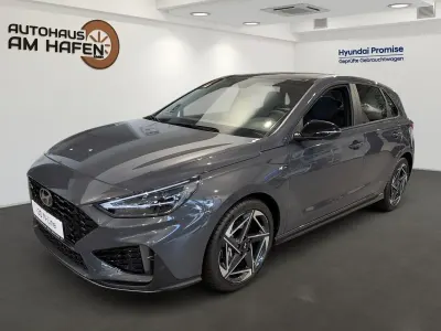 Neu Hyundai i30 N Line 140 PS (102 kW) 2025 Grau Limousine