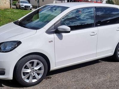 Begagnad Skoda Citigo Clever 75 HK (55 kW) 2018 Vit Halvkombi