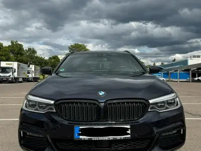 Gebraucht BMW 530 M Sport 265 PS (194 kW) 2019 Schwarz Kombi