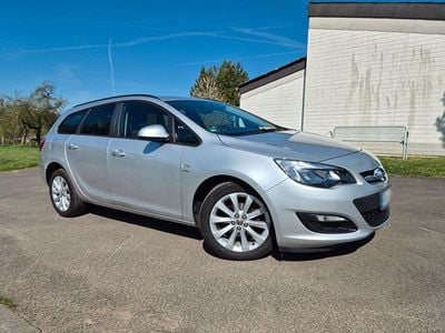 Usata Opel Astra 140 CV (102 kW) 2013 Argento Station wagon