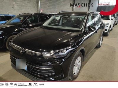 Gebraucht VW Tiguan Life 150 PS (110 kW) 2025 Grenadillschwarz metallic SUV