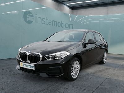 gebraucht BMW 118 i Advantage Klimaautomatik Sitzhzg PDC vo/hi digitales Cockpit Scheinwerferreg. Sperrdiff.
