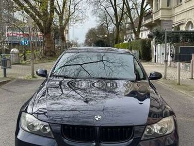 gebraucht BMW 318 i - E90