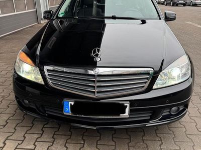 Gebraucht Mercedes C250 204 PS (150 kW) 2010 Schwarz Kombi