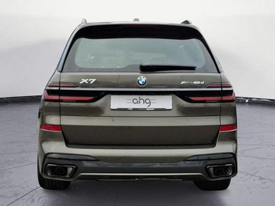 Neu BMW X7 352 PS (258 kW) 2026 Grau SUV