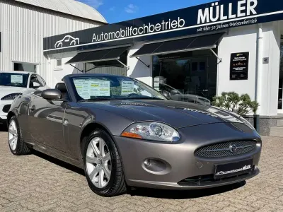 Usata Jaguar XK 258 CV (189 kW) 2009 Grigio Cabrio