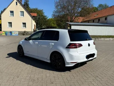 Gebraucht VW Golf VII Cup 105 PS (77 kW) 2014 Weiß Limousine